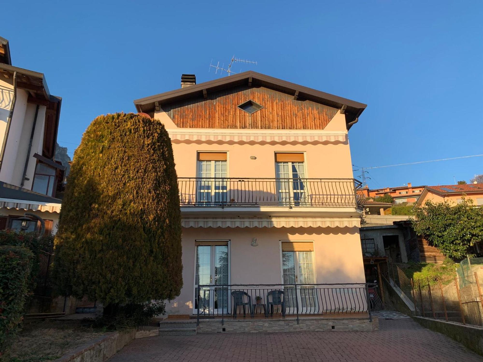 Casa Castel Apartman Civate Kültér fotó